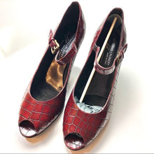 Load image into Gallery viewer, Donald J. Pliner Women’s Mary Jane Heels NWOT