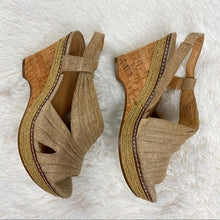 Load image into Gallery viewer, Naturalizer Luliana N5 Comfort Wedge Sandal NWOT