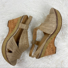 Load image into Gallery viewer, Naturalizer Luliana N5 Comfort Wedge Sandal NWOT