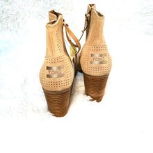 Load image into Gallery viewer, Toms Peep Toe Bootie