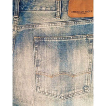 Load image into Gallery viewer, (SOLD) American Eagle Men’s Light Wash Jeans 38×32