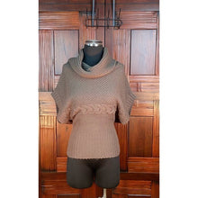 Load image into Gallery viewer, Philip Russell Women’s Sweater