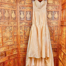 Load image into Gallery viewer, Women’s Strapless Formal Hi-Low Dress NWT