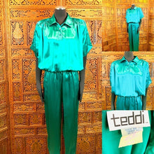 Load image into Gallery viewer, Vintage 1980’s Teddi Emerald 2-Piece Pants Set