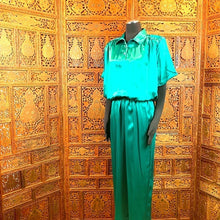 Load image into Gallery viewer, Vintage 1980’s Teddi Emerald 2-Piece Pants Set