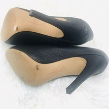 Load image into Gallery viewer, New Jessica Simpson Leather Heels
