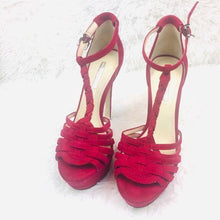 Load image into Gallery viewer, (SOLD) BCBGeneration Fuchsia Suede Platform Heel