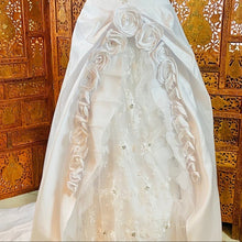 Load image into Gallery viewer, (002) One Shoulder Flower Strap Wedding Gown NWT