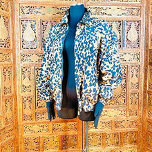 Load image into Gallery viewer, Vintage FUDA International Women’s Silk Jacket