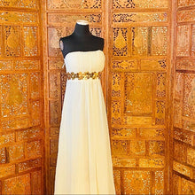 Load image into Gallery viewer, Strapless Full Skirt Bridesmaid Dress NWT