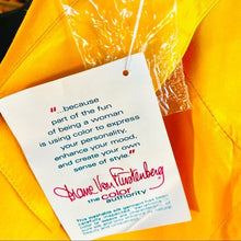 Load image into Gallery viewer, Diane Von Furstenberg Silk Crepe De Chine Blouse