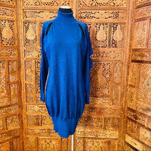 Load image into Gallery viewer, Derek Heart Sweater Dress