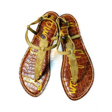 Load image into Gallery viewer, (SOLD) Sam Edelman GiGi Thong Sandal