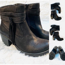 Load image into Gallery viewer, b•ø•c Ankle Boots
