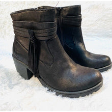 Load image into Gallery viewer, b•ø•c Ankle Boots