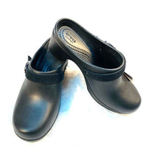 Load image into Gallery viewer, Crocs Women’s Sarah Clogs Mules