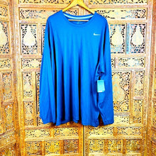 Load image into Gallery viewer, NIKE Men’s DriFit Long Sleeve NWT