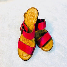 Load image into Gallery viewer, Born Shoes Women’s Leather Strapless Sandals