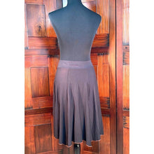 Load image into Gallery viewer, Jonäno Women’s Reversible Skirt