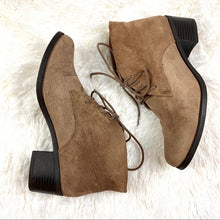 Load image into Gallery viewer, White Mountain Suede Ankle Boots