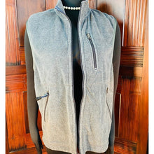 Load image into Gallery viewer, Gap Women’s Fleece Vest