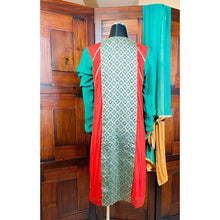 Load image into Gallery viewer, Embellished Kurta Set