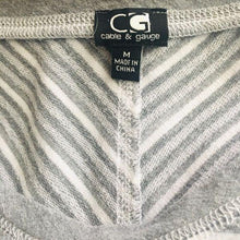 Load image into Gallery viewer, Cable & Gauge Women’s Striped Top