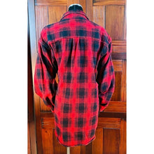 Load image into Gallery viewer, Field & Stream Red Flannel Button Down Shirt