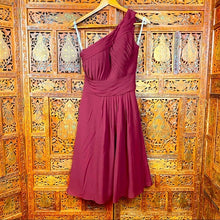 Load image into Gallery viewer, Dressy Star Women’s Evening Dress Formal Dress NWT