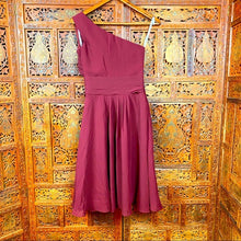 Load image into Gallery viewer, Dressy Star Women’s Evening Dress Formal Dress NWT