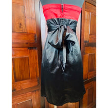 Load image into Gallery viewer, Trixxiš„Fire Red & Black Strapless Party Dress