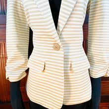 Load image into Gallery viewer, SOHO Apparel Blazer