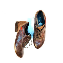 Load image into Gallery viewer, (SOLD) Peruzzi Italian Leather Lace Up Oxfords