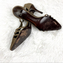 Load image into Gallery viewer, Ralph Lauren Women’s Pointed-Toe Kitten Heel Pumps