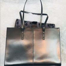 Load image into Gallery viewer, Wilson’s Leather Metallic Laptop Bag Tote