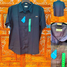 Load image into Gallery viewer, Columbia Men’s Short Sleeve Button Down Shirt NWT