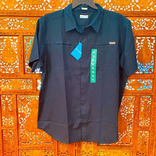 Load image into Gallery viewer, Columbia Men’s Short Sleeve Button Down Shirt NWT