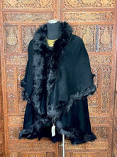 Load image into Gallery viewer, Women’s Black Cloak Shawl Faux Fur Trim
