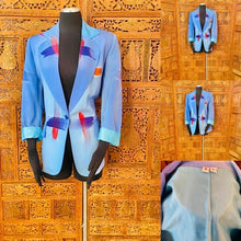Load image into Gallery viewer, Vintage Women’s Blazer

