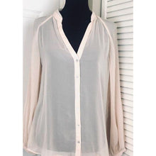 Load image into Gallery viewer, Zara Basic button down blouse
