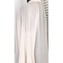 Load image into Gallery viewer, Zara Basic button down blouse
