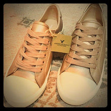 Load image into Gallery viewer, American Eagle Women’s Lace Up Sneakers
