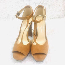 Load image into Gallery viewer, Jessica Simpson Platform Sandal Heel
