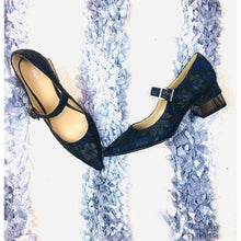 Load image into Gallery viewer, (SOLD) Nine West Women’s Dev Roococo Fadilla Dress Pump
