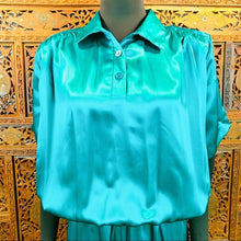 Load image into Gallery viewer, Vintage 1980’s Teddi Emerald 2-Piece Pants Set
