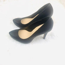 Load image into Gallery viewer, New Jessica Simpson Leather Heels
