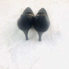 Load image into Gallery viewer, New Jessica Simpson Leather Heels
