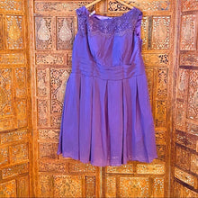 Load image into Gallery viewer, Chiffon Bridesmaid Dress NWT

