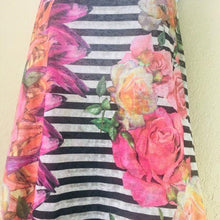 Load image into Gallery viewer, Women’s Sleeveless Blouse
