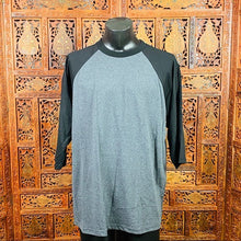 Load image into Gallery viewer, Pro Club Men’s Baseball Tee NWT
